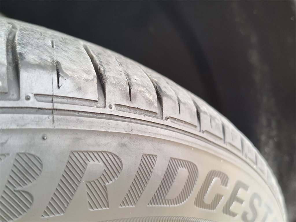 Used 2022 Volkswagen Tiguan SE image 20