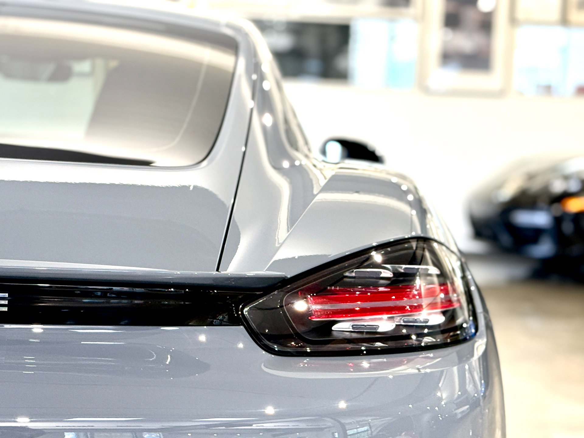 Used 2025 Porsche 718 Cayman S image 39