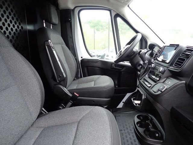 Used 2023 RAM ProMaster 2500 FWD image 12