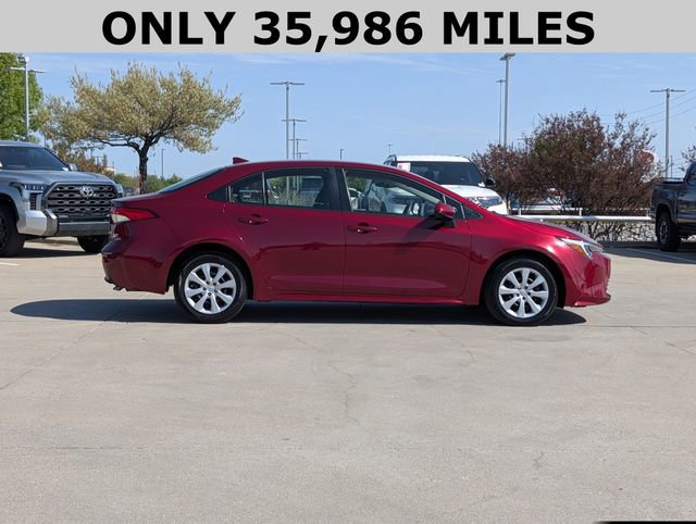 Used 2024 Toyota Corolla LE FWD image 4