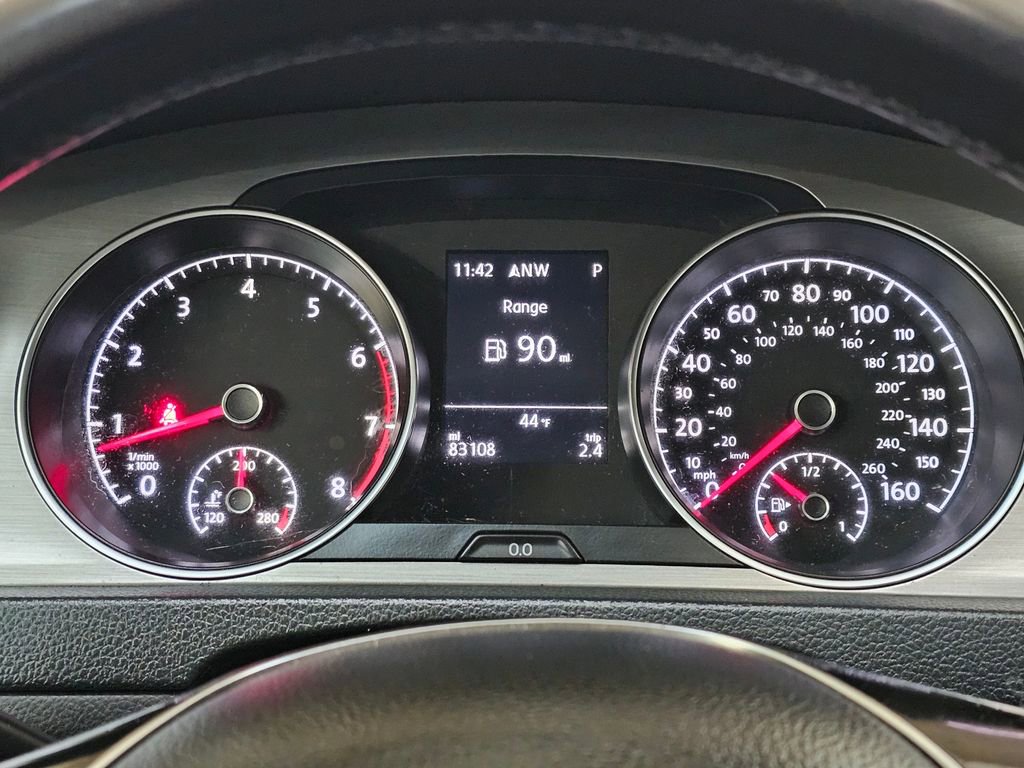 Used 2015 Volkswagen Golf SE image 25