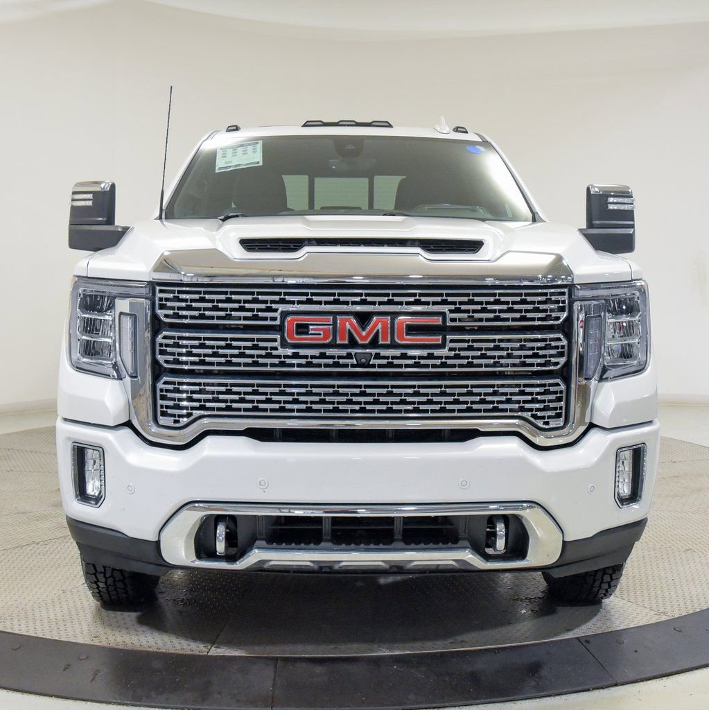 Used 2023 GMC Sierra 3500 Denali w/ Denali Ultimate Package AWD/4WD image 3