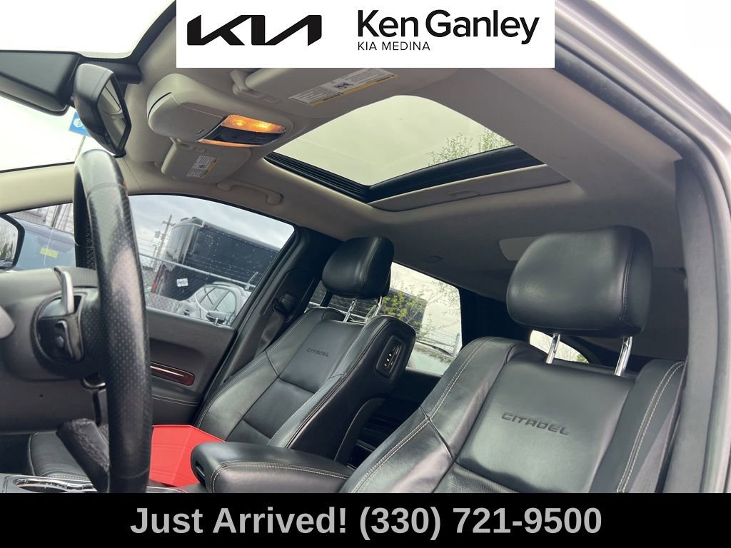 Used 2014 Dodge Durango Citadel w/ Technology Group AWD/4WD image 11