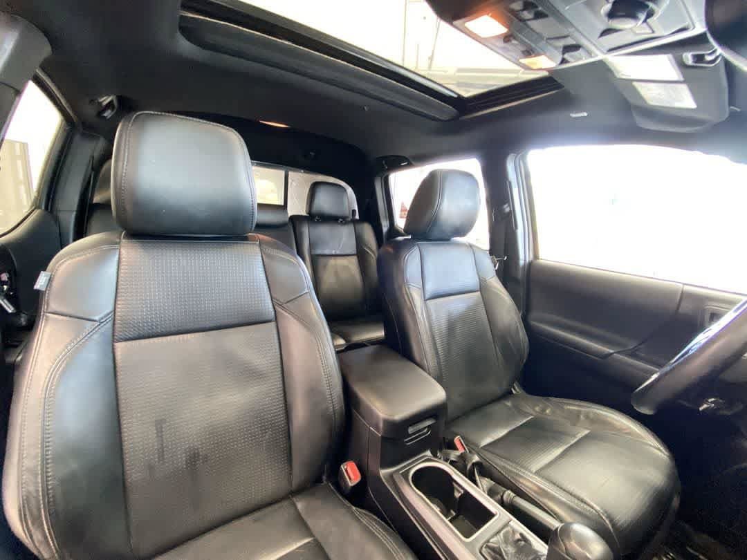 Certified 2020 Toyota Tacoma TRD Off-Road w/ TRD Premium Off Road Package AWD/4WD image 28