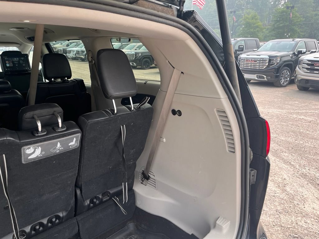 Used 2017 Chrysler Pacifica Touring-L Plus FWD image 15