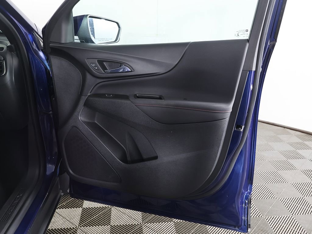 Used 2022 Chevrolet Equinox RS image 22