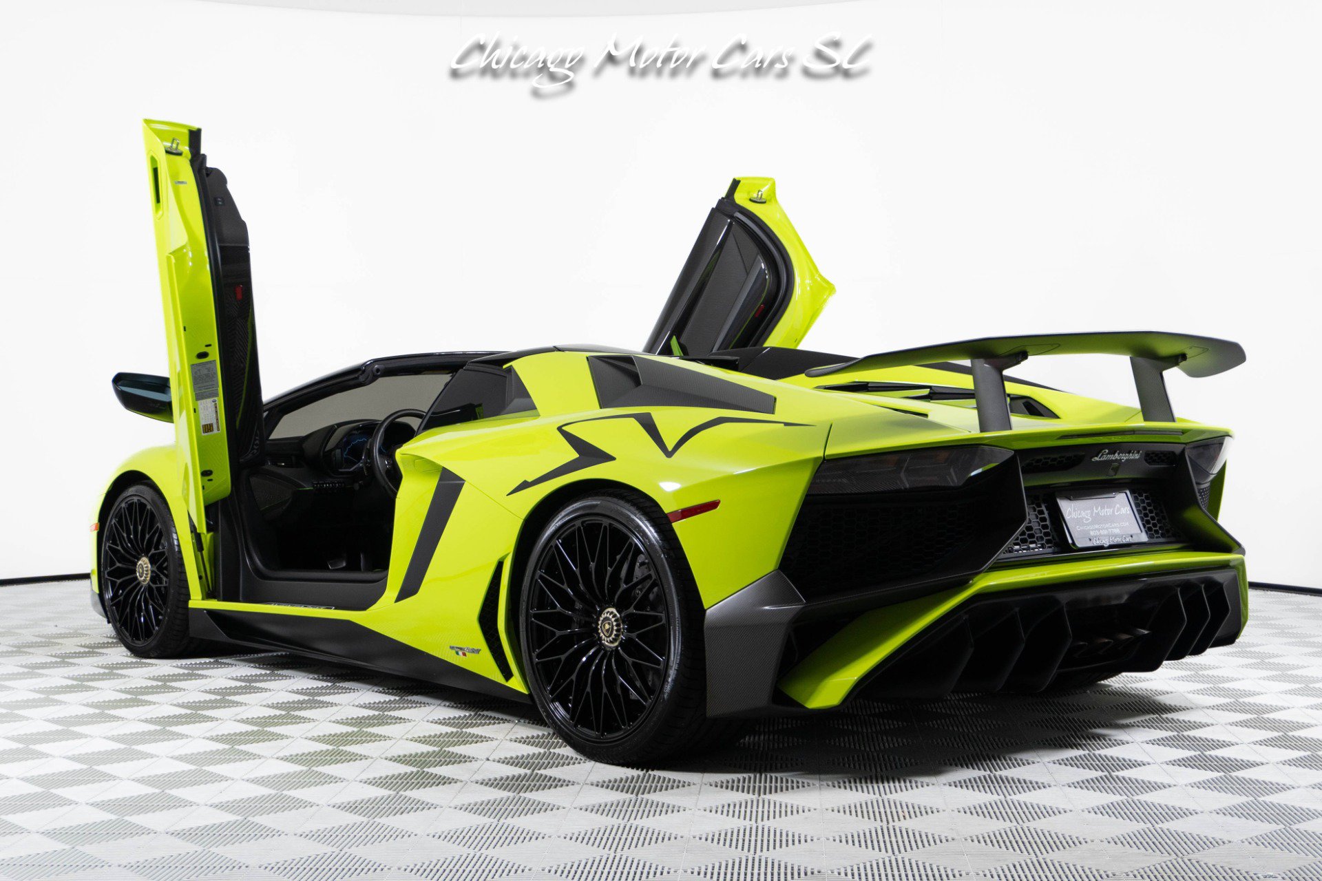 Used 2016 Lamborghini Aventador LP 750-4 Superveloce AWD/4WD image 18