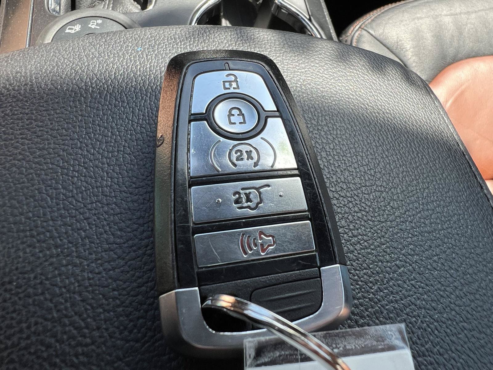 Used 2019 Ford Explorer XLT w/ Equipment Group 202A AWD/4WD image 37