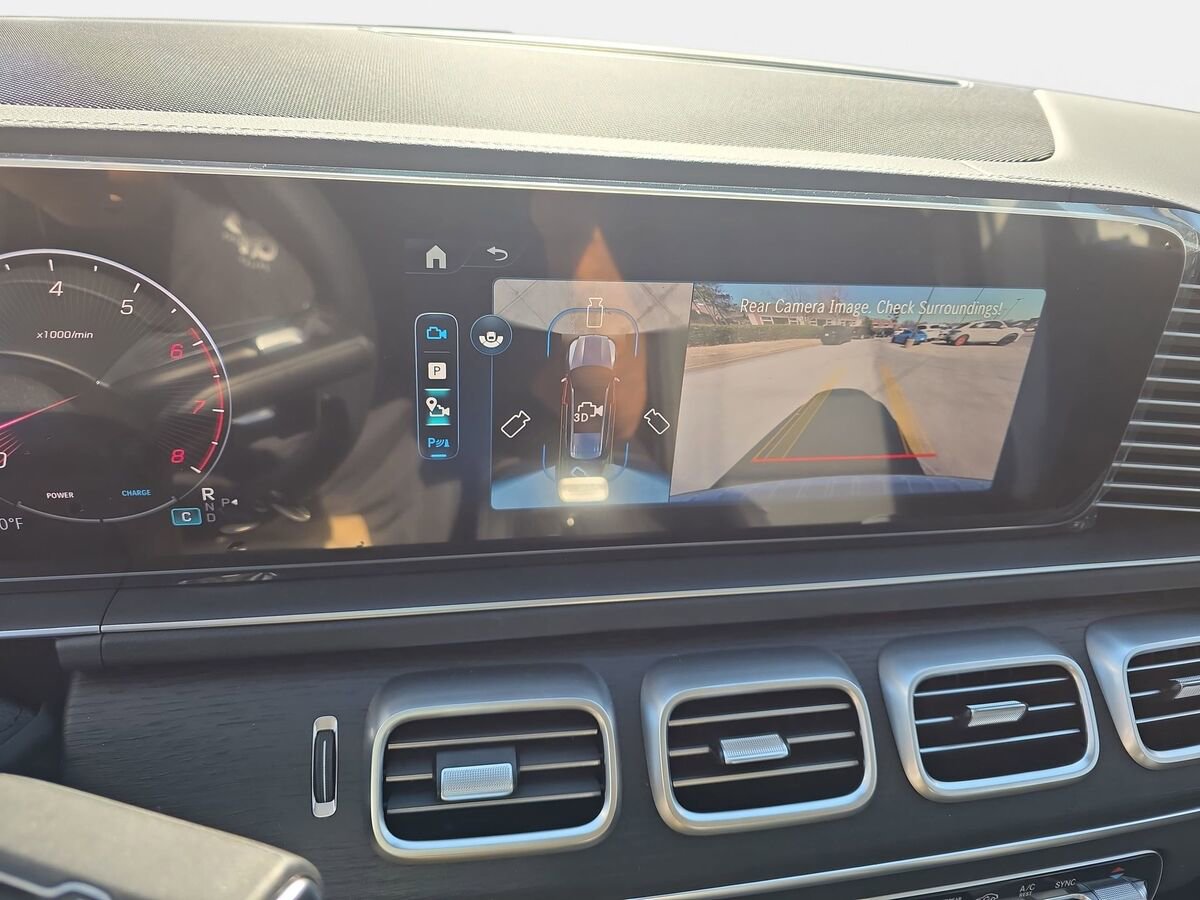 New 2026 Mercedes-Benz GLS 450 4MATIC image 23