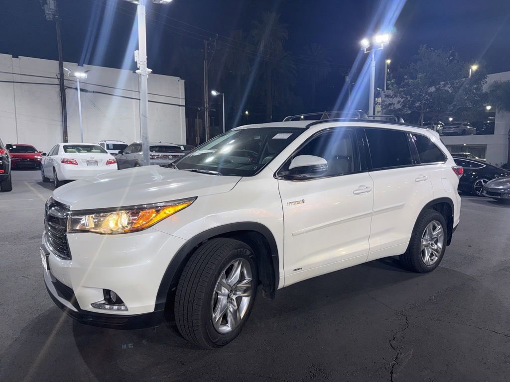 Used 2016 Toyota Highlander Limited w/ Driver Technology Package image 15