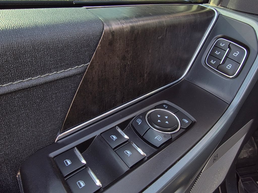 Used 2023 Ford F150 Lariat AWD/4WD image 12