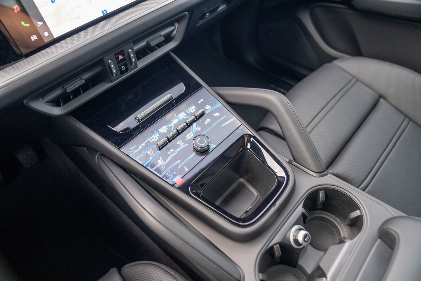 New 2026 Porsche Cayenne E-Hybrid AWD/4WD image 20
