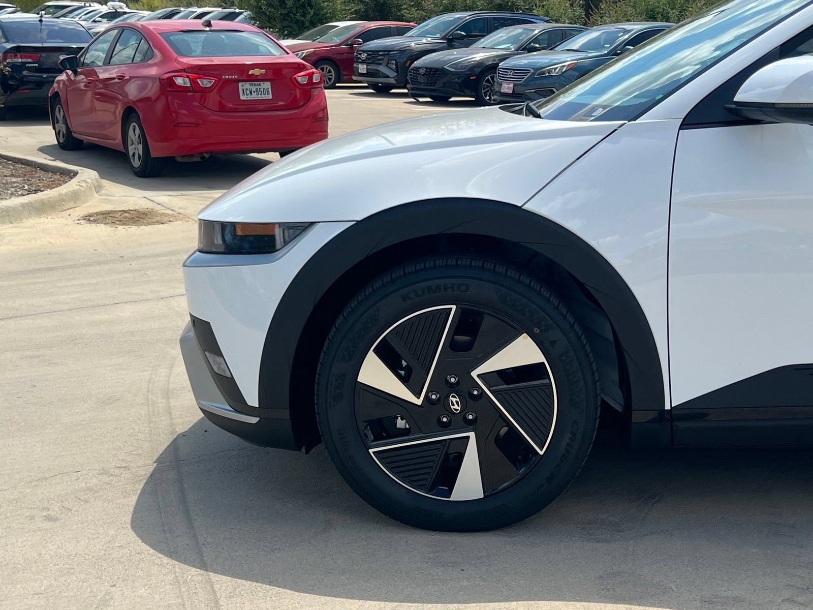 New 2027 Hyundai Ioniq 5 SE RWD image 9