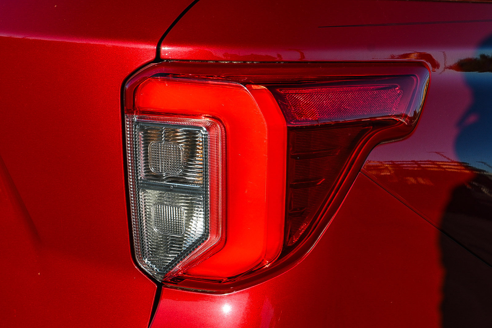 Used 2022 Ford Explorer XLT image 9