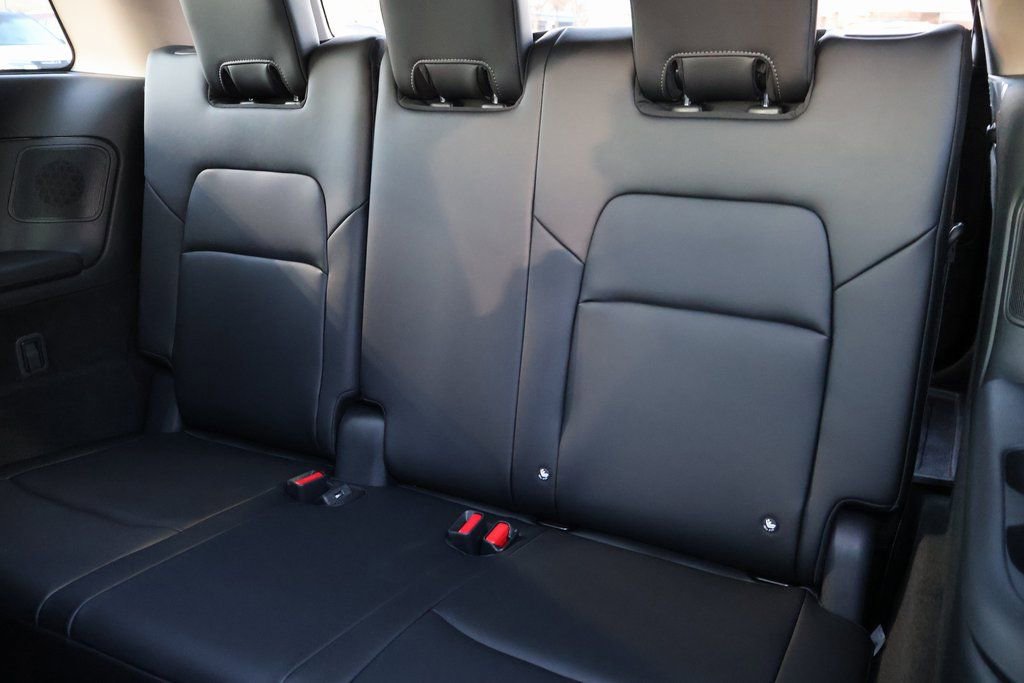New 2026 Nissan Pathfinder Platinum w/ Cargo Package FWD image 10