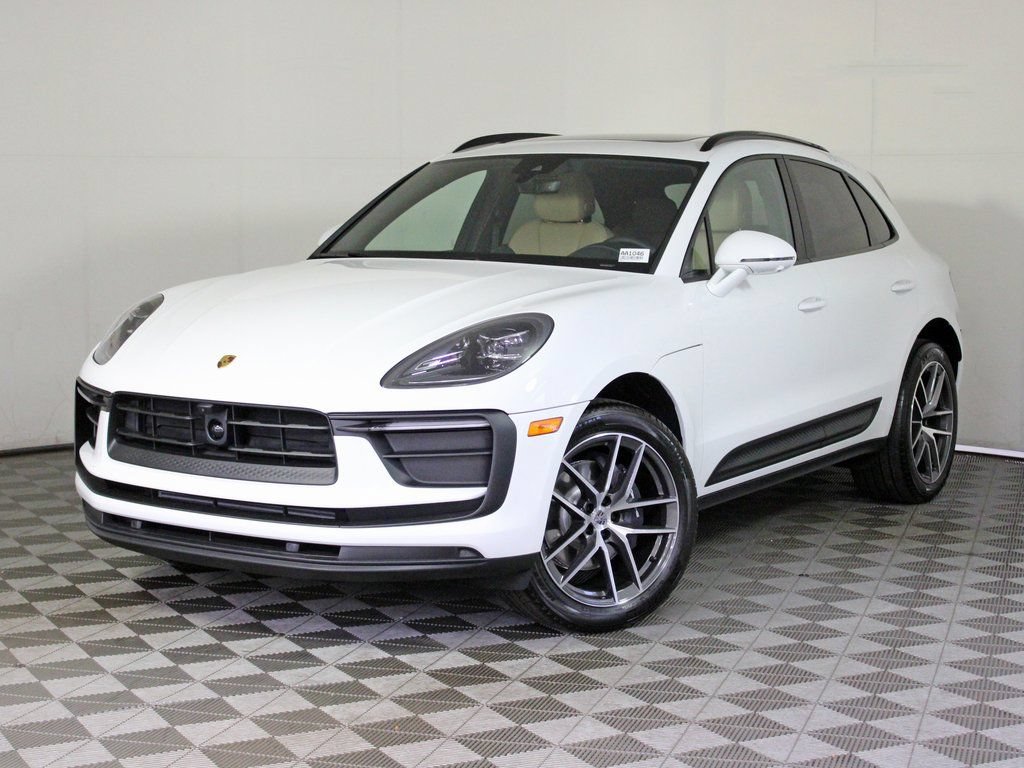Certified 2026 Porsche Macan AWD/4WD image 1