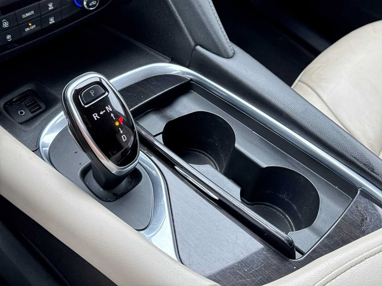 Used 2020 Buick Enclave Essence FWD image 33