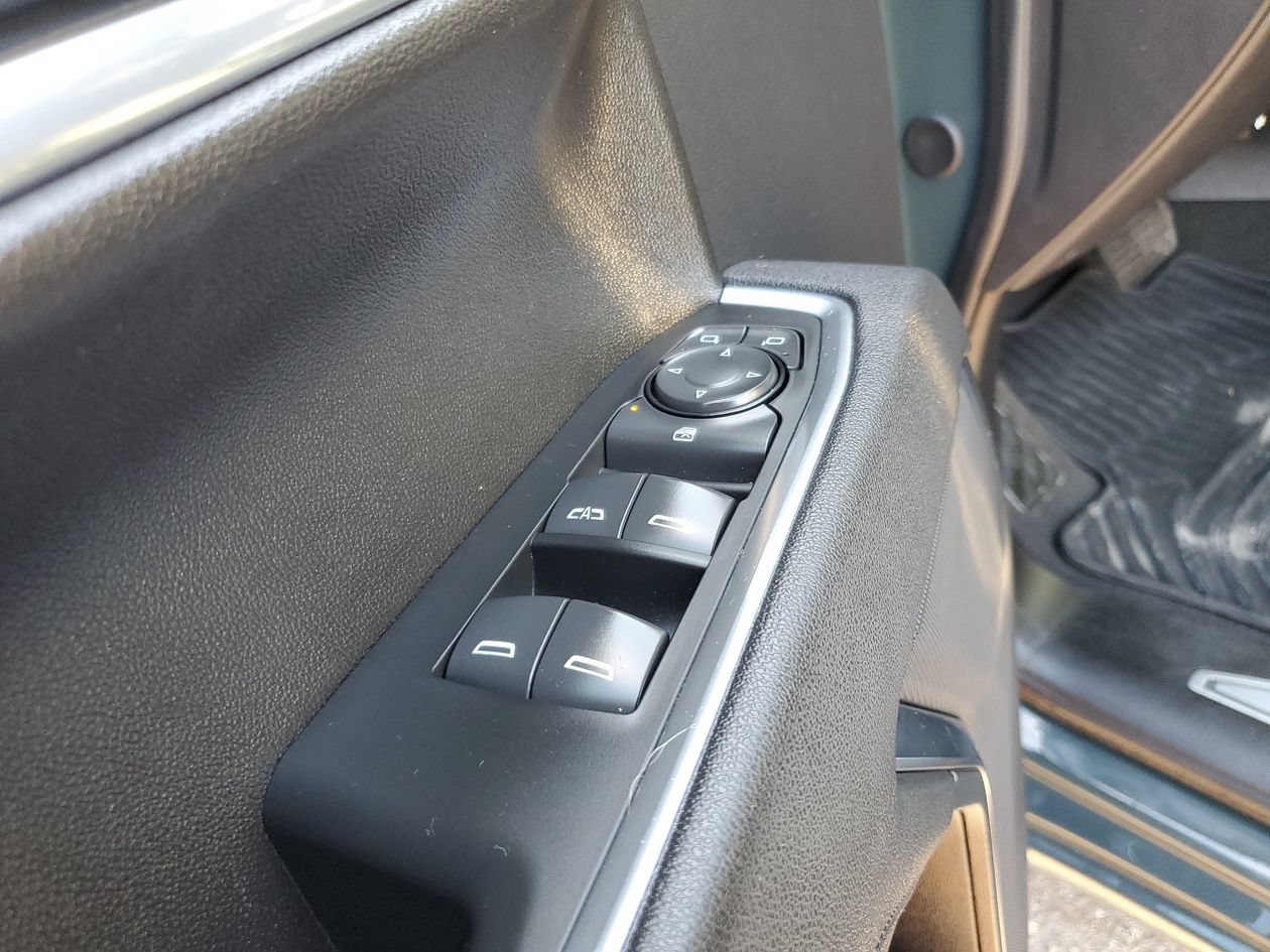 Used 2025 Chevrolet Silverado 1500 LT RWD image 18