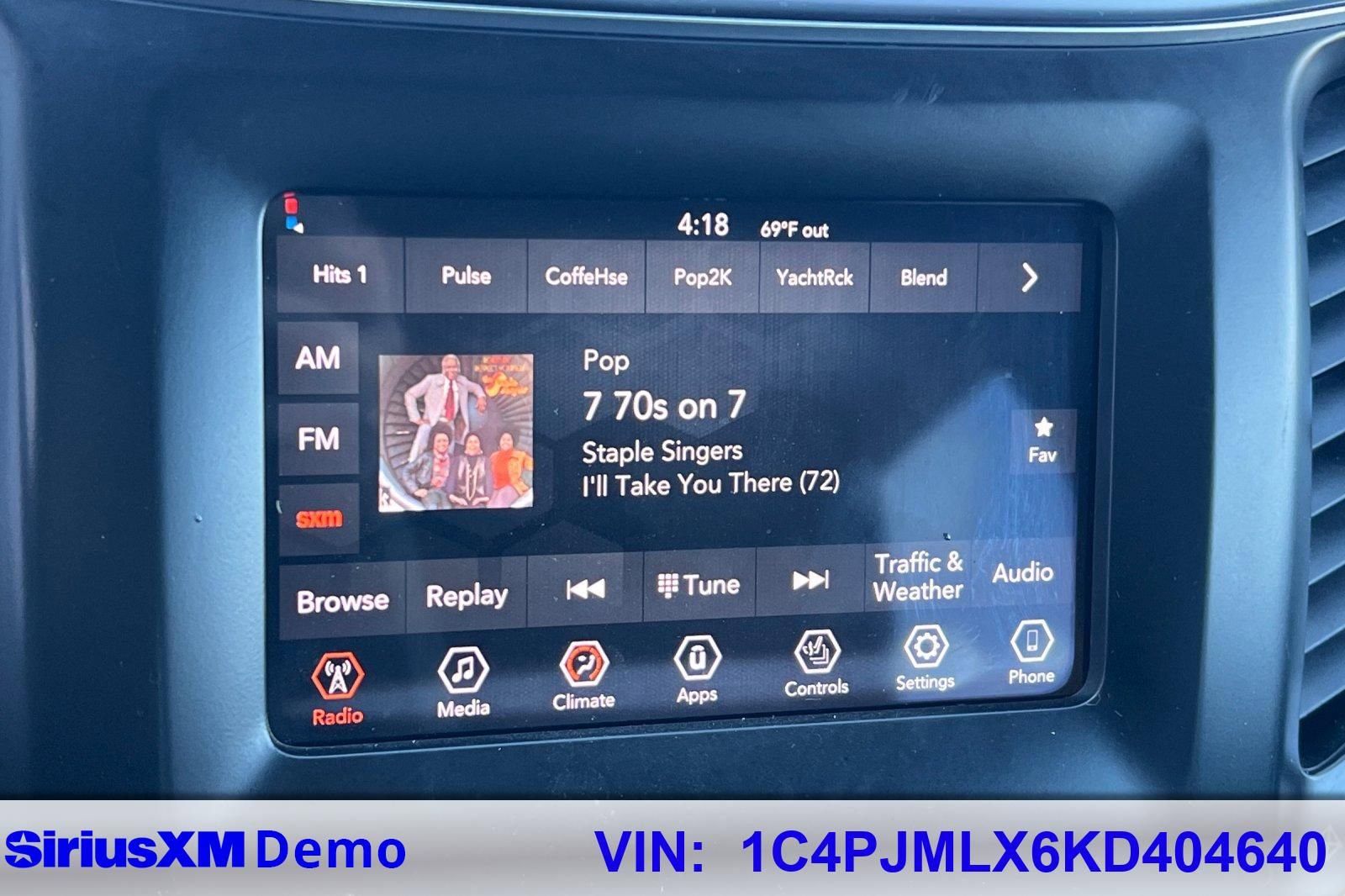 Used 2019 Jeep Cherokee Latitude Plus w/ Cold Weather Group image 29