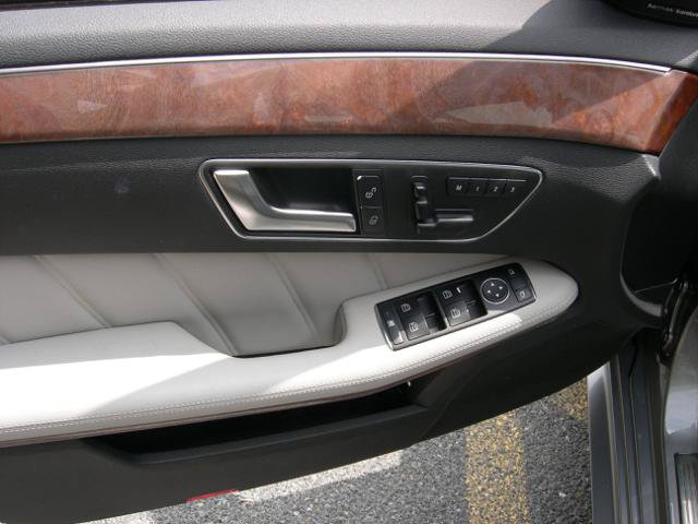 Used 2013 Mercedes-Benz E 350 Sedan image 10