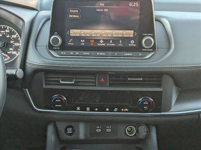 Used 2024 Nissan Rogue SV image 14