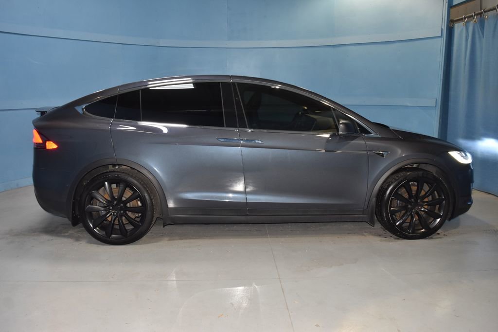 Used 2020 Tesla Model X Long Range image 19