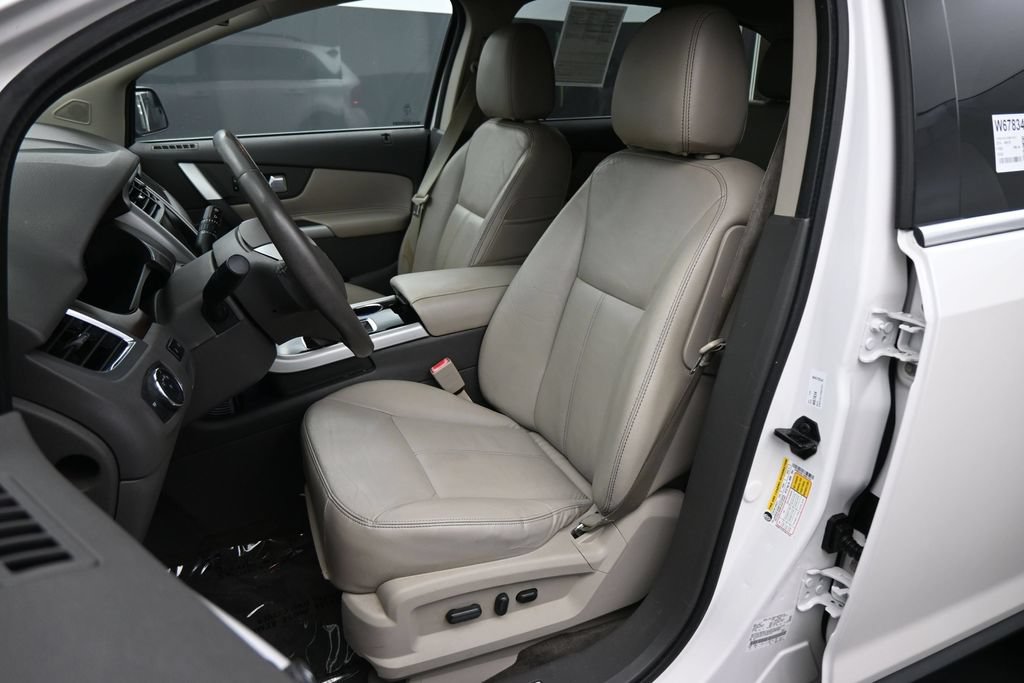 Used 2014 Ford Edge Limited w/ Driver Entry Package FWD image 13