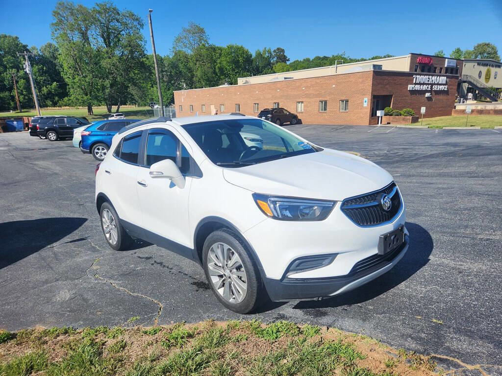 Used 2018 Buick Encore Preferred FWD image 3