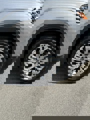 Certified 2022 Volkswagen Atlas SE image 4