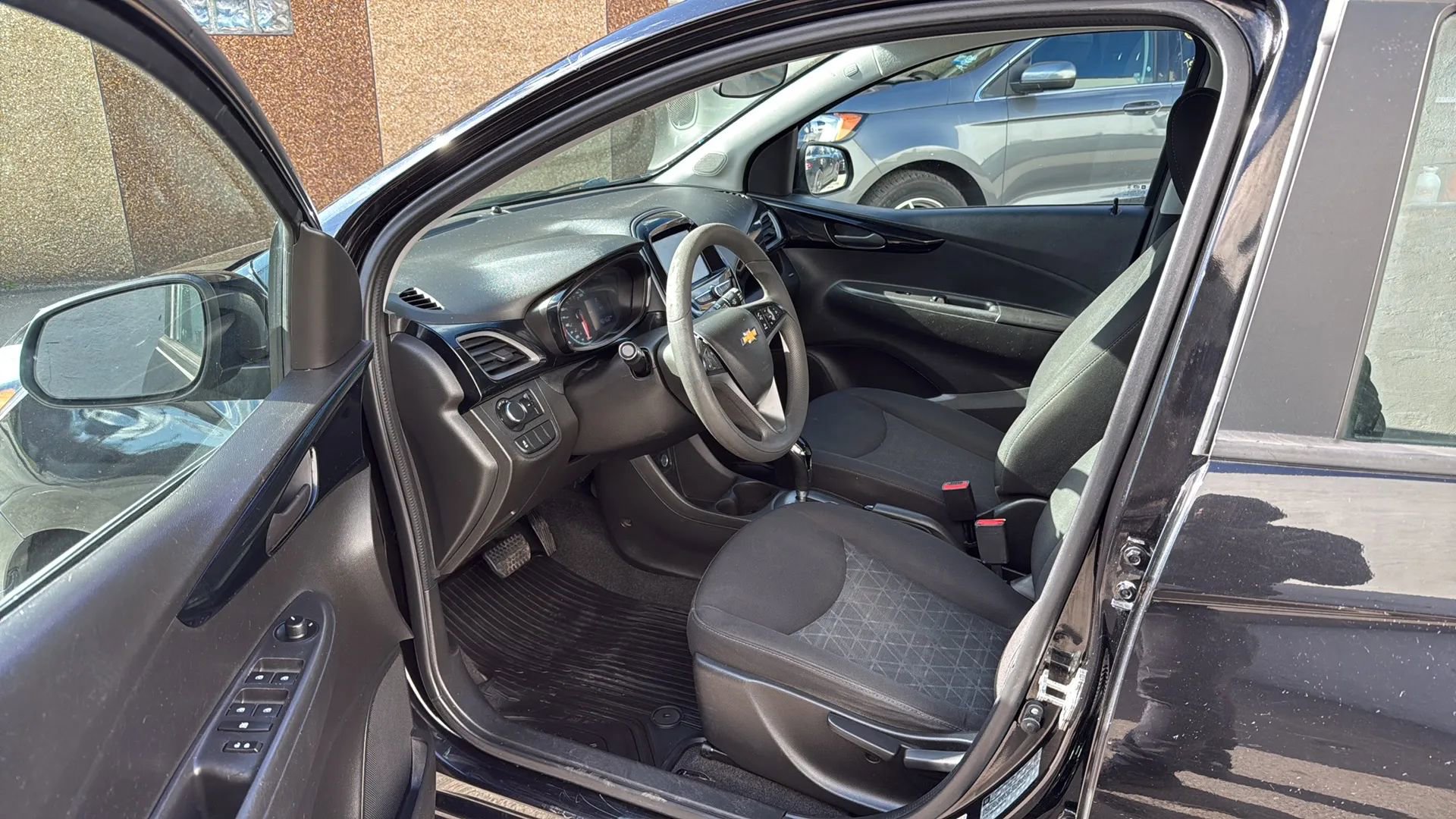 Used 2019 Chevrolet Spark LT image 23