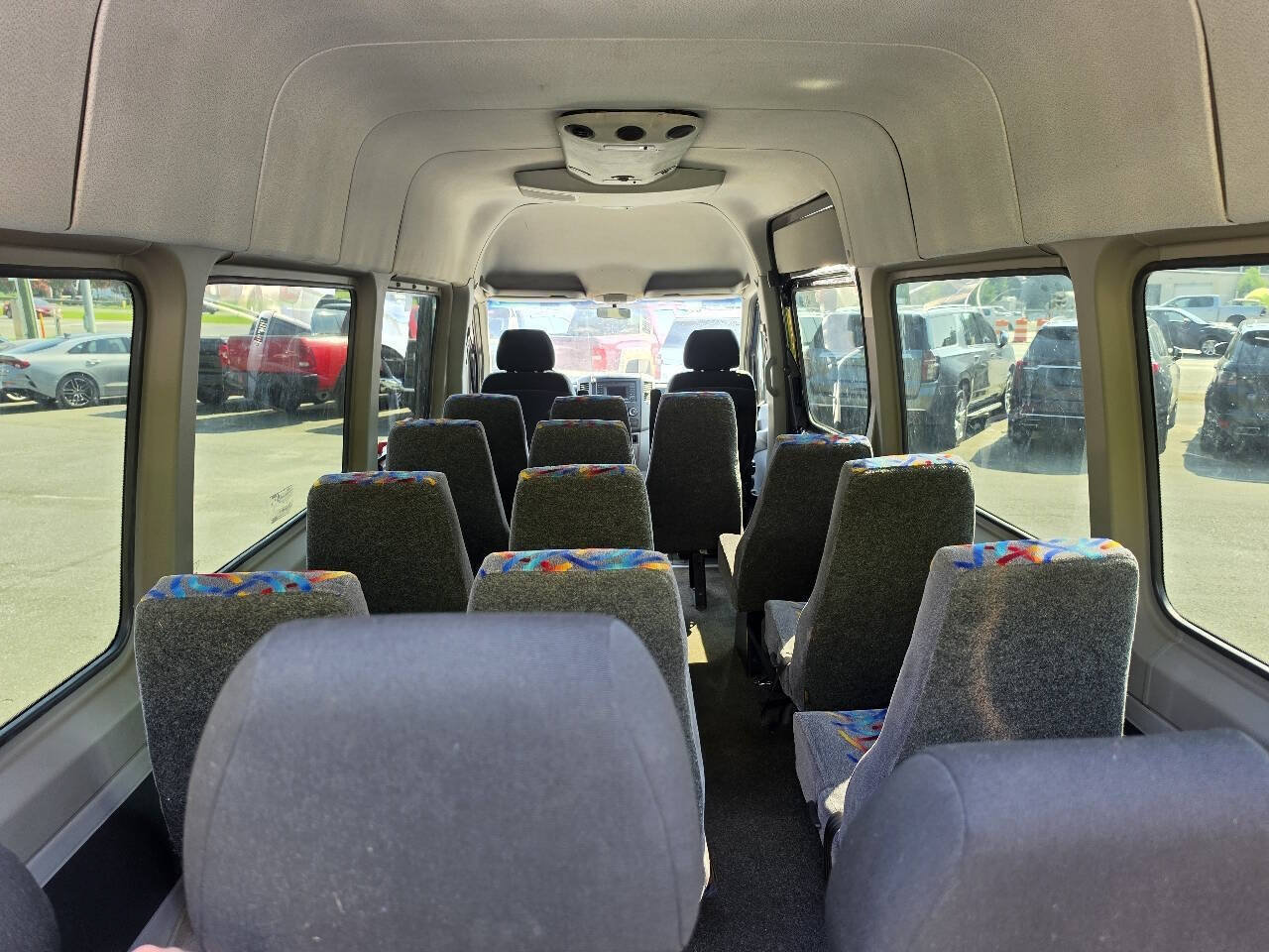 Used 2015 Freightliner Sprinter 2500 RWD image 12
