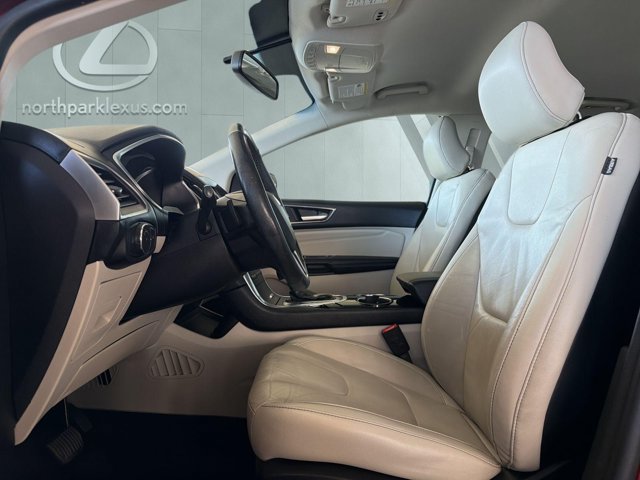 Used 2016 Ford Edge Titanium FWD image 7