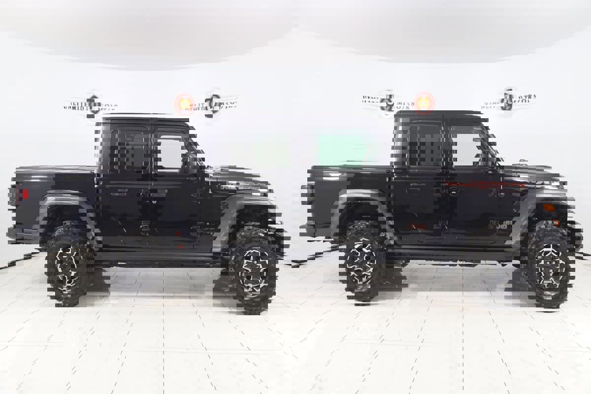 Used 2022 Jeep Gladiator Mojave w/ Trailer Tow Package image 2