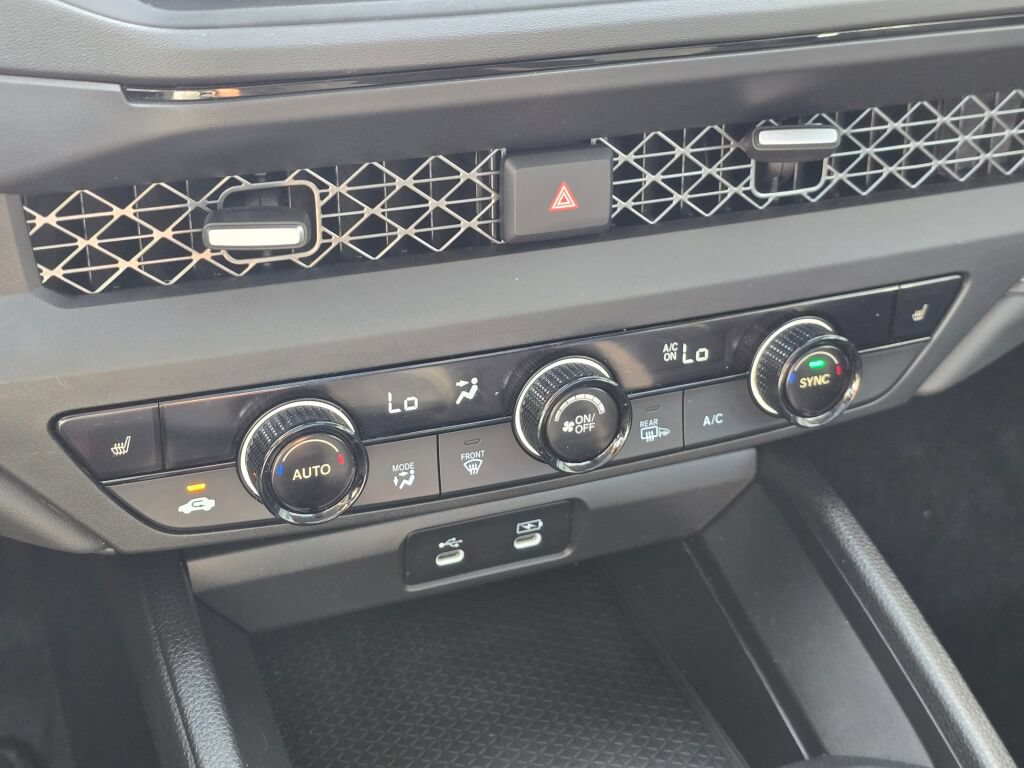 Certified 2023 Honda Accord EX image 24