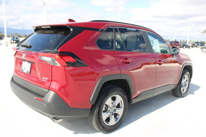 Certified 2025 Toyota RAV4 XLE image 3