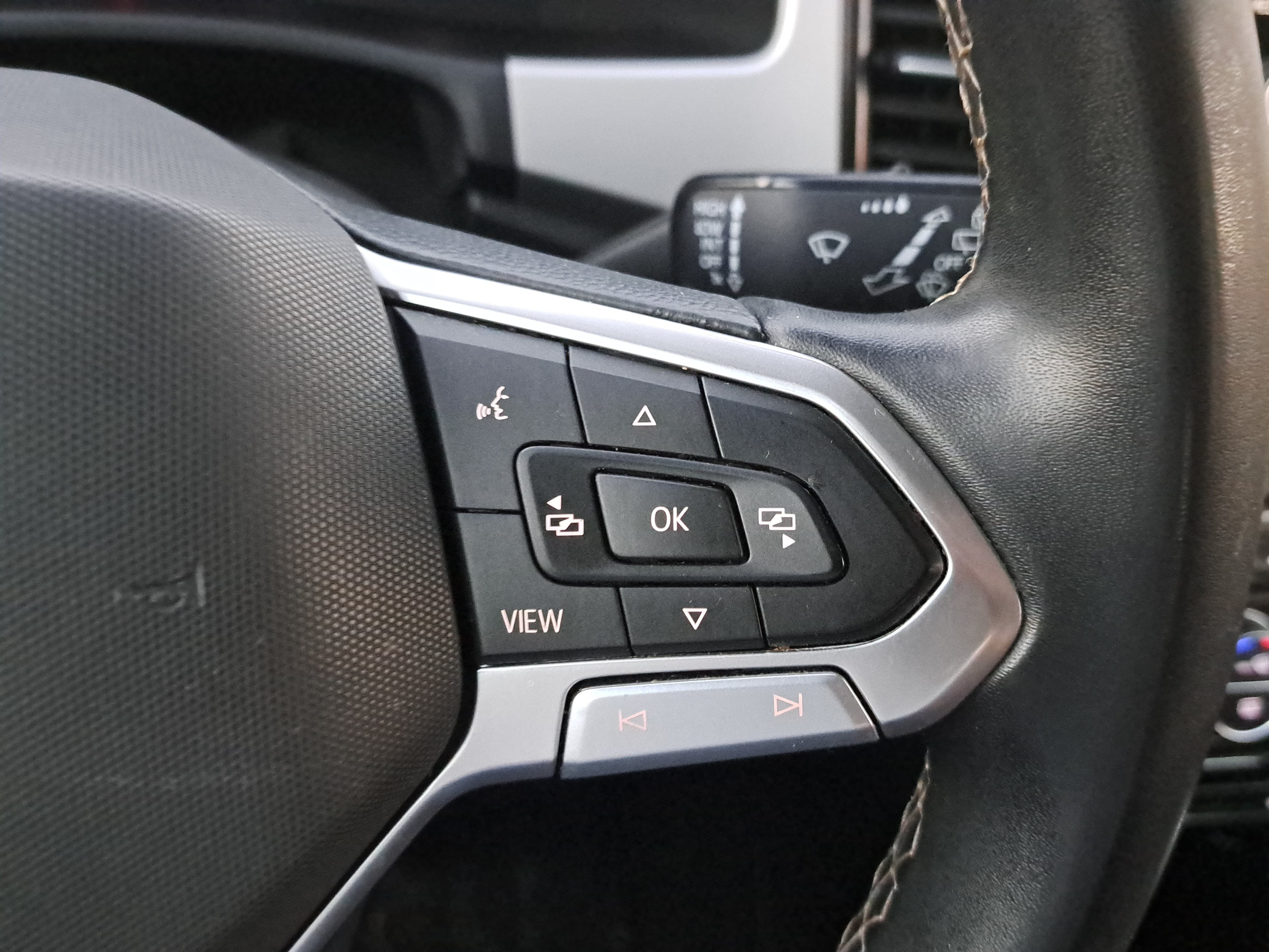 Used 2022 Volkswagen Atlas SE AWD/4WD image 19
