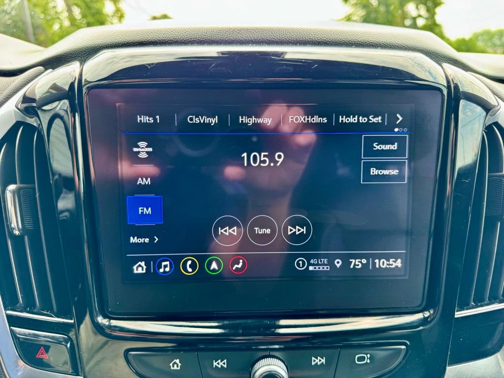 Used 2023 Chevrolet Traverse RS image 31