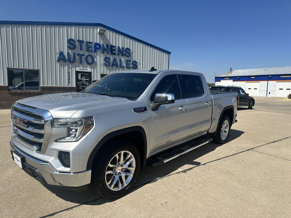 Used 2019 GMC Sierra 1500 SLE w/ SLE Value Package image 1