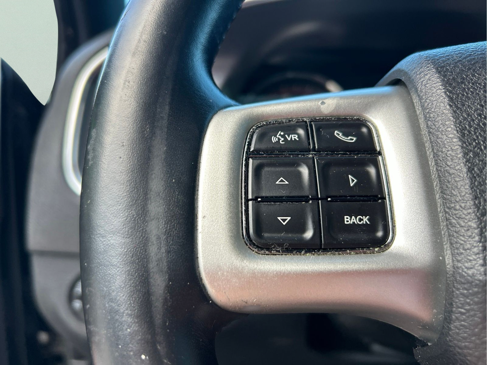 Used 2014 Dodge Charger SXT RWD image 15