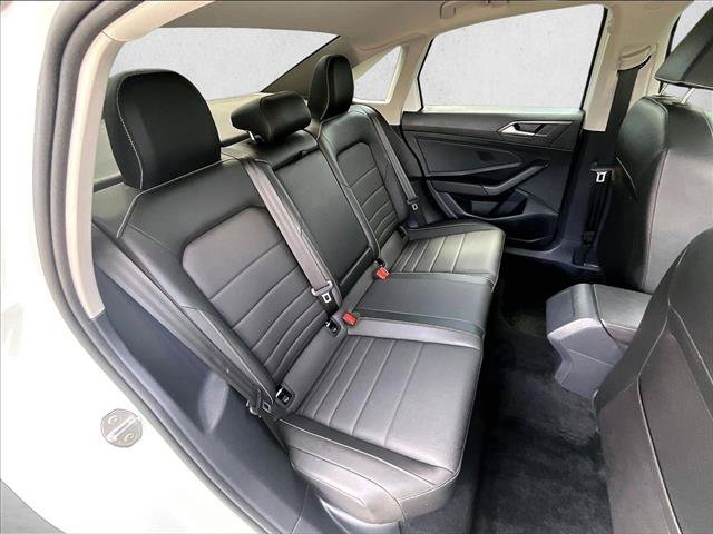 Used 2024 Volkswagen Jetta SE w/ Panoramic Sunroof Package FWD image 26