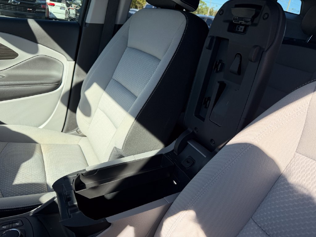 Used 2022 GMC Terrain SLE w/ Driver Convenience Package AWD/4WD image 30