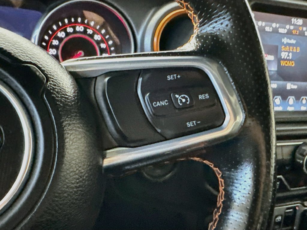 Used 2020 Jeep Gladiator Mojave AWD/4WD image 26