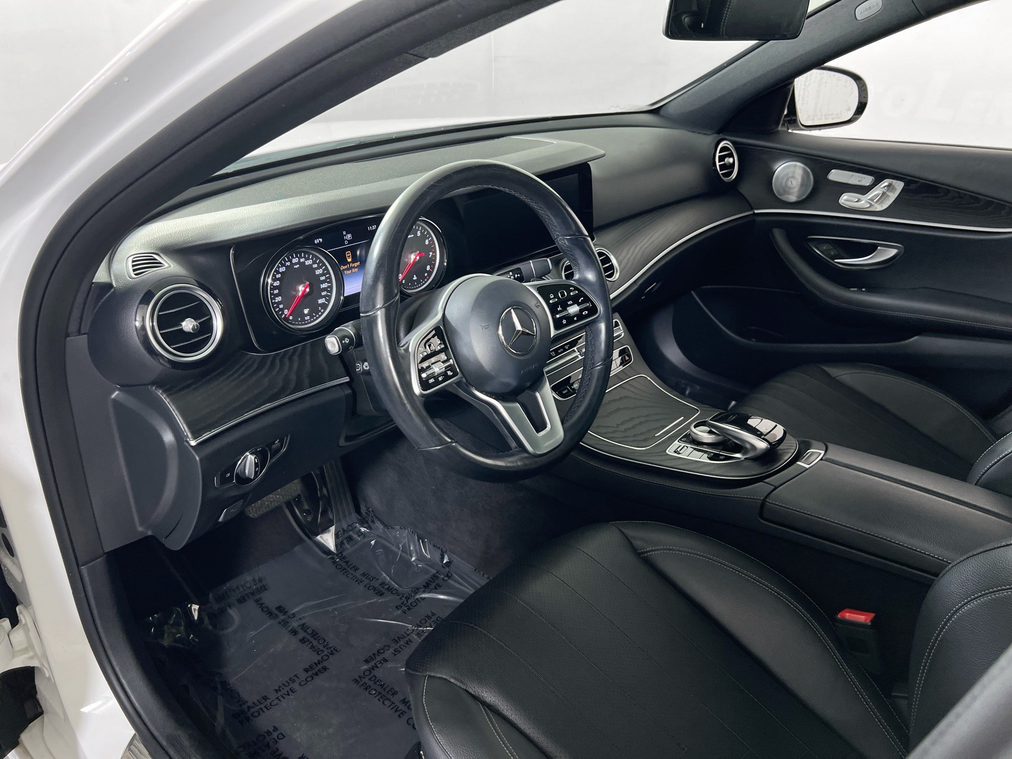 Used 2019 Mercedes-Benz E 300 4MATIC image 9