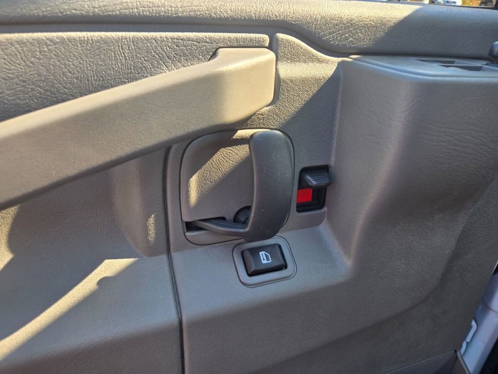 New 2025 Chevrolet Express 2500 Extended w/ Enhanced Convenience Package image 19