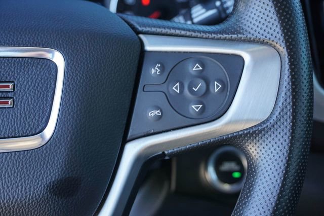 Used 2024 GMC Terrain SLE image 23