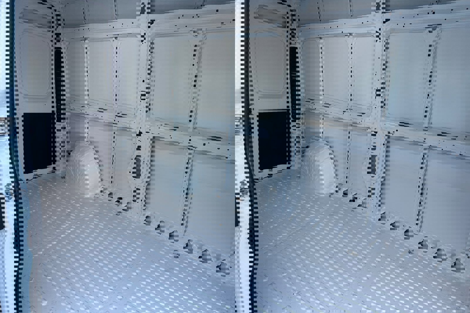 New 2025 RAM ProMaster 2500 w/ Convenience Group FWD image 12