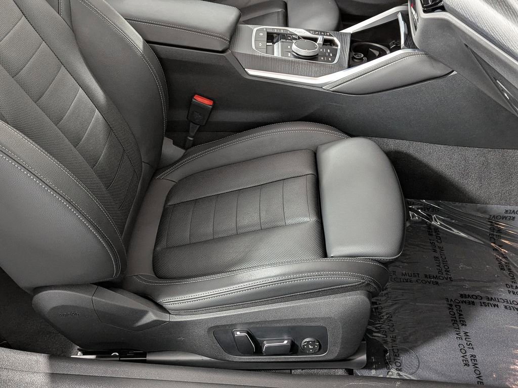 Used 2025 BMW 430i xDrive Convertible w/ M Sport Package AWD/4WD image 32