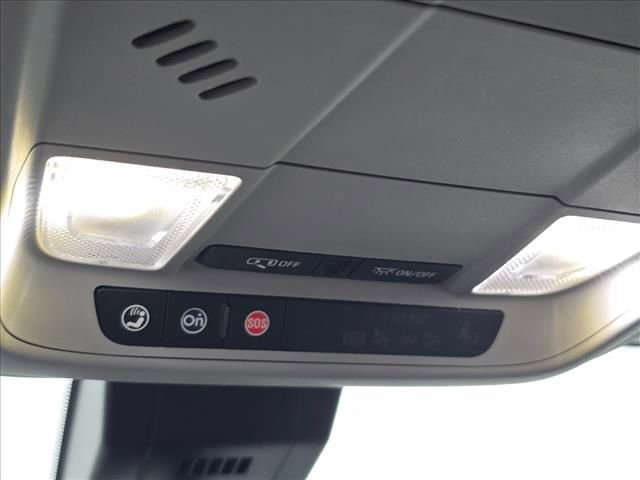 Used 2021 Chevrolet Equinox LT w/ LPO, Cargo Package image 23