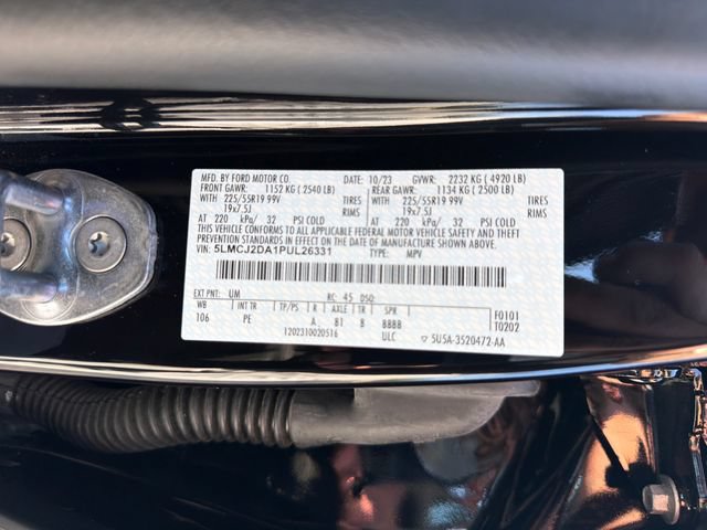Certified 2023 Lincoln Corsair Reserve w/ Equipment Group 201A AWD/4WD image 33