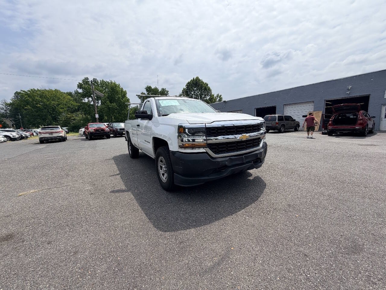Used 2017 Chevrolet Silverado 1500 W/T w/ Trailering Package AWD/4WD image 9
